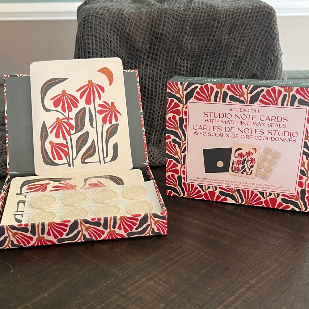 Studio Red and Black Floral Note Cards with Wax Seals